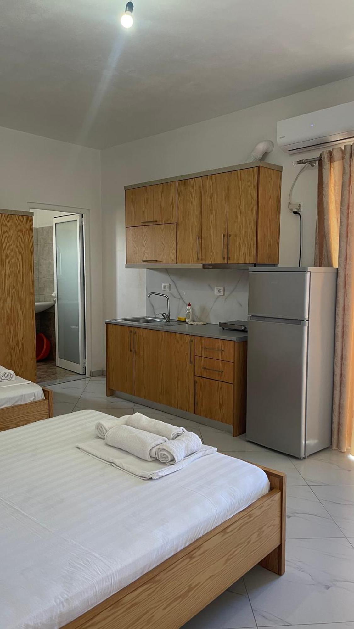 Olympia Guesthouse Ксамил Экстерьер фото